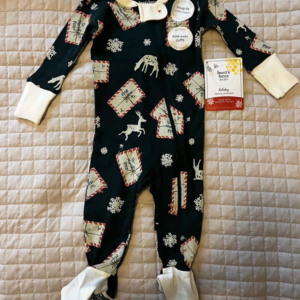 Burt's Bees 0-3m Letters To Santa footie pajama